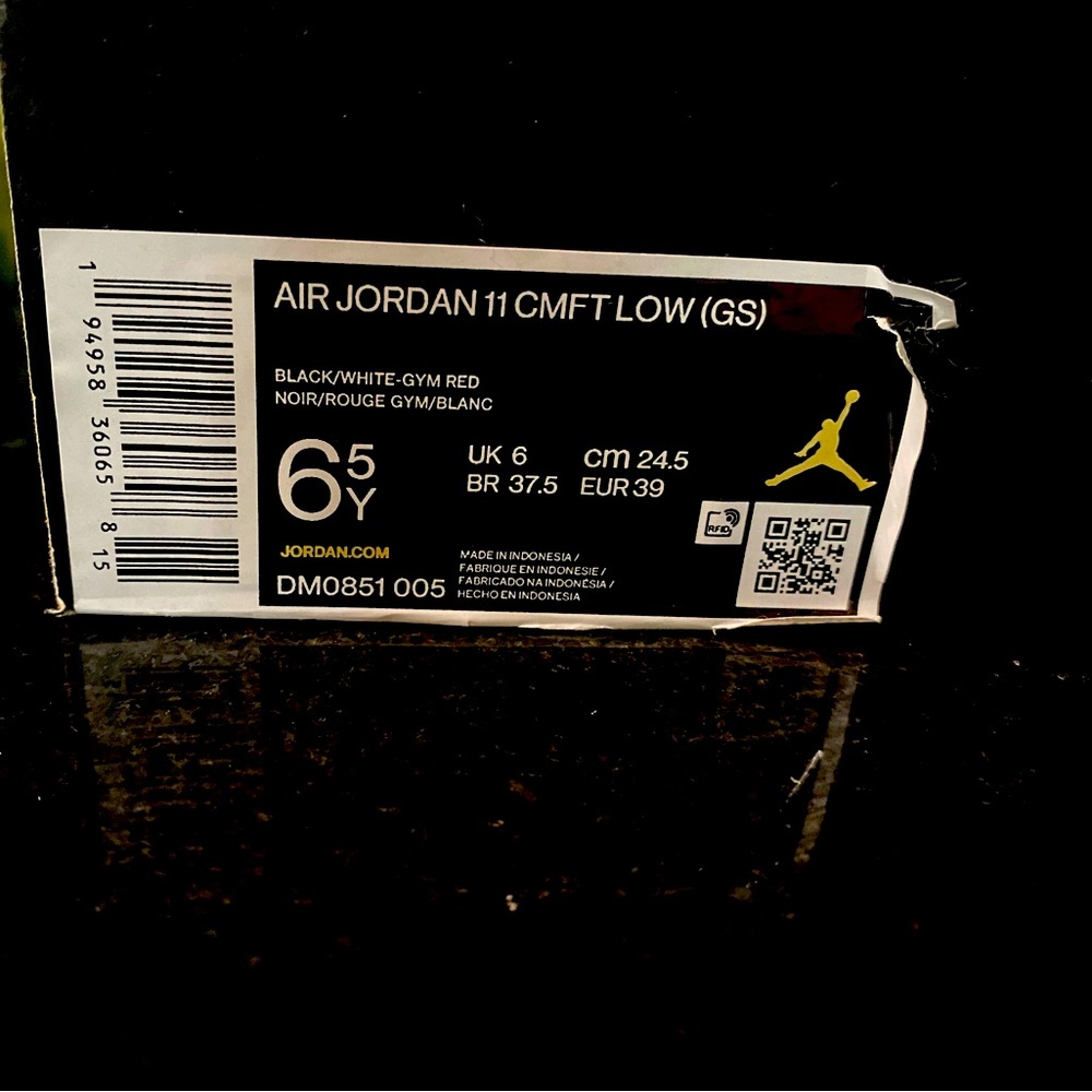 NWT Jordan’s